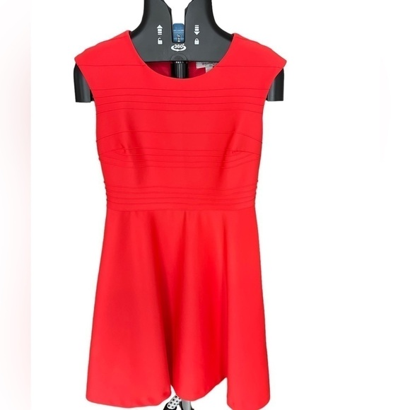 Dress Barn Coral Red Fit And Flare Sleeveless Knee Length Cocktail Dress Size 4 - Picture 1 of 12